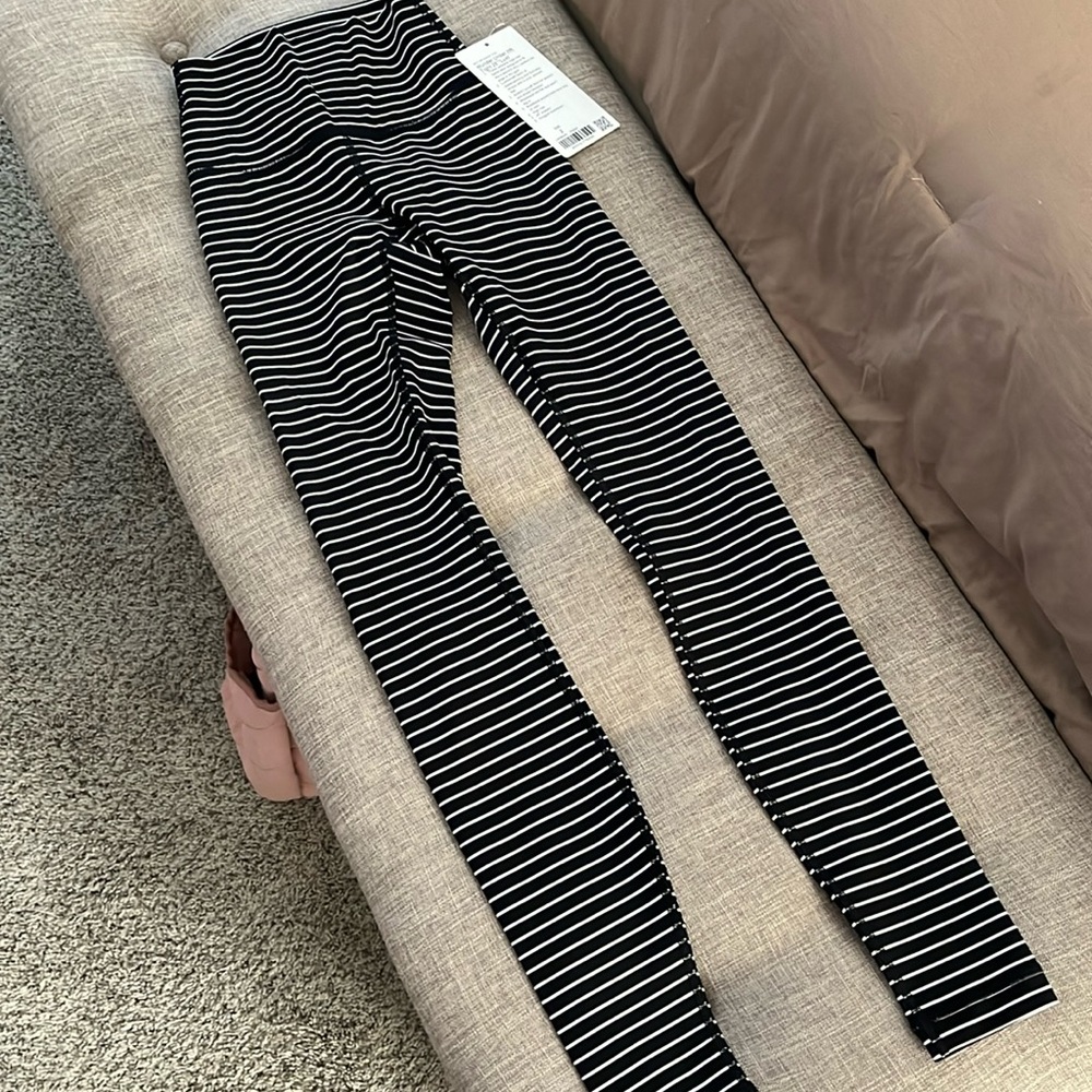NEW lululemon wunder under leggings